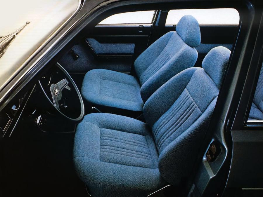  Lancia Beta 1975 года  (фото 7 из 14)